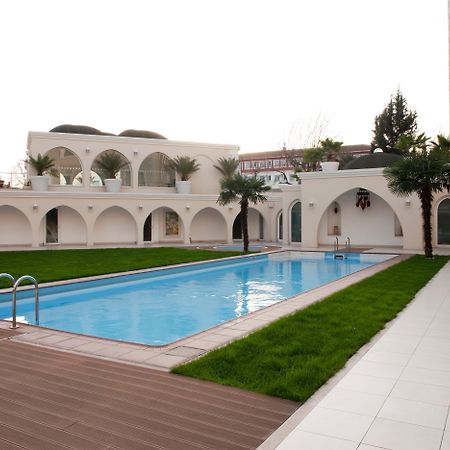 Holiday Inn Istanbul City By Ihg Létesítmények fotó The swimming pool