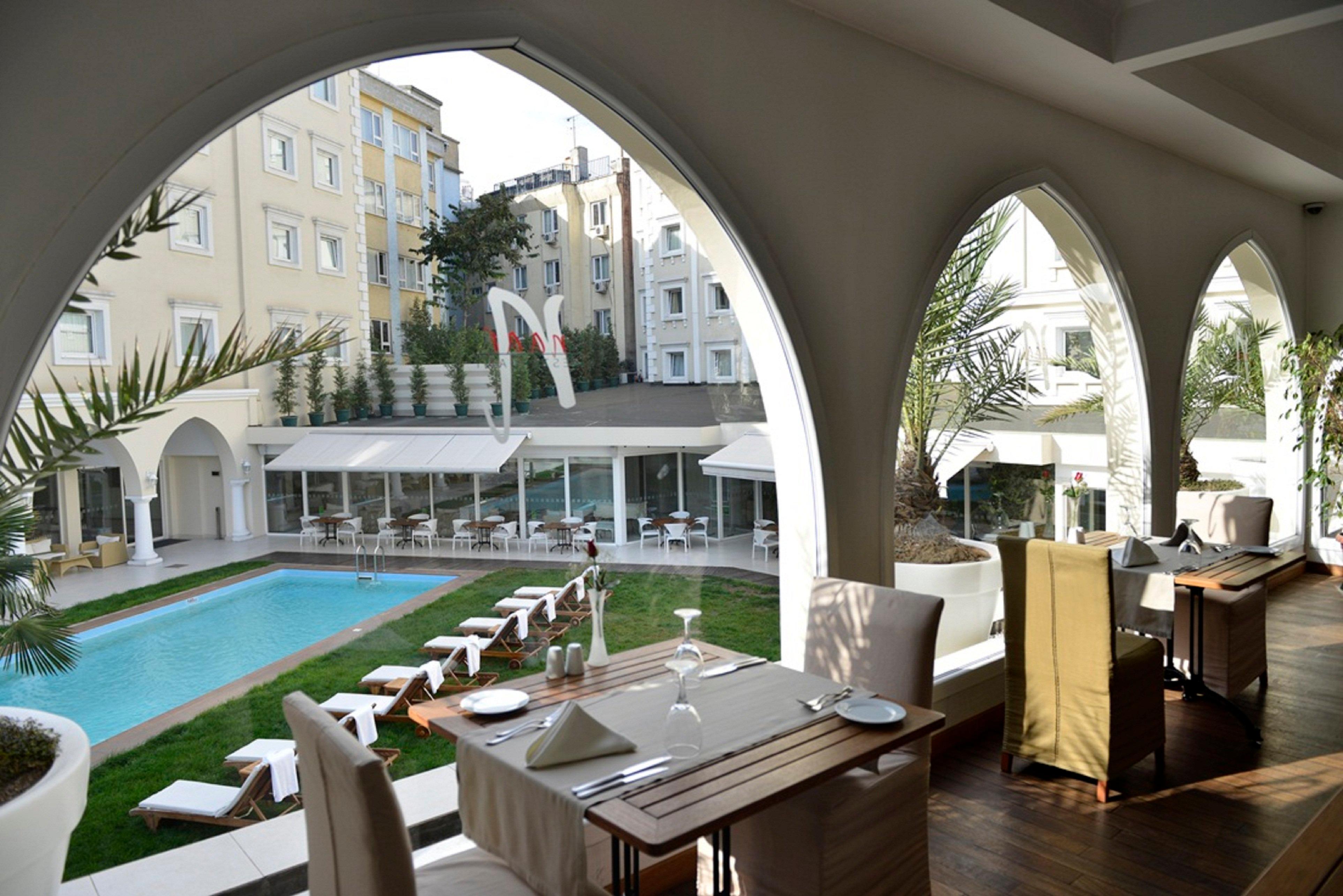 Holiday Inn Istanbul City By Ihg Kültér fotó The hotel's restaurant