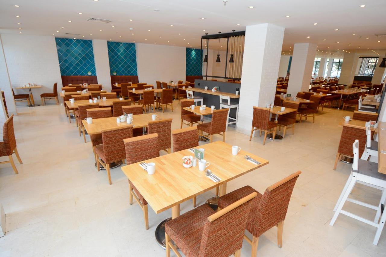 Holiday Inn Istanbul City By Ihg Kültér fotó The restaurant