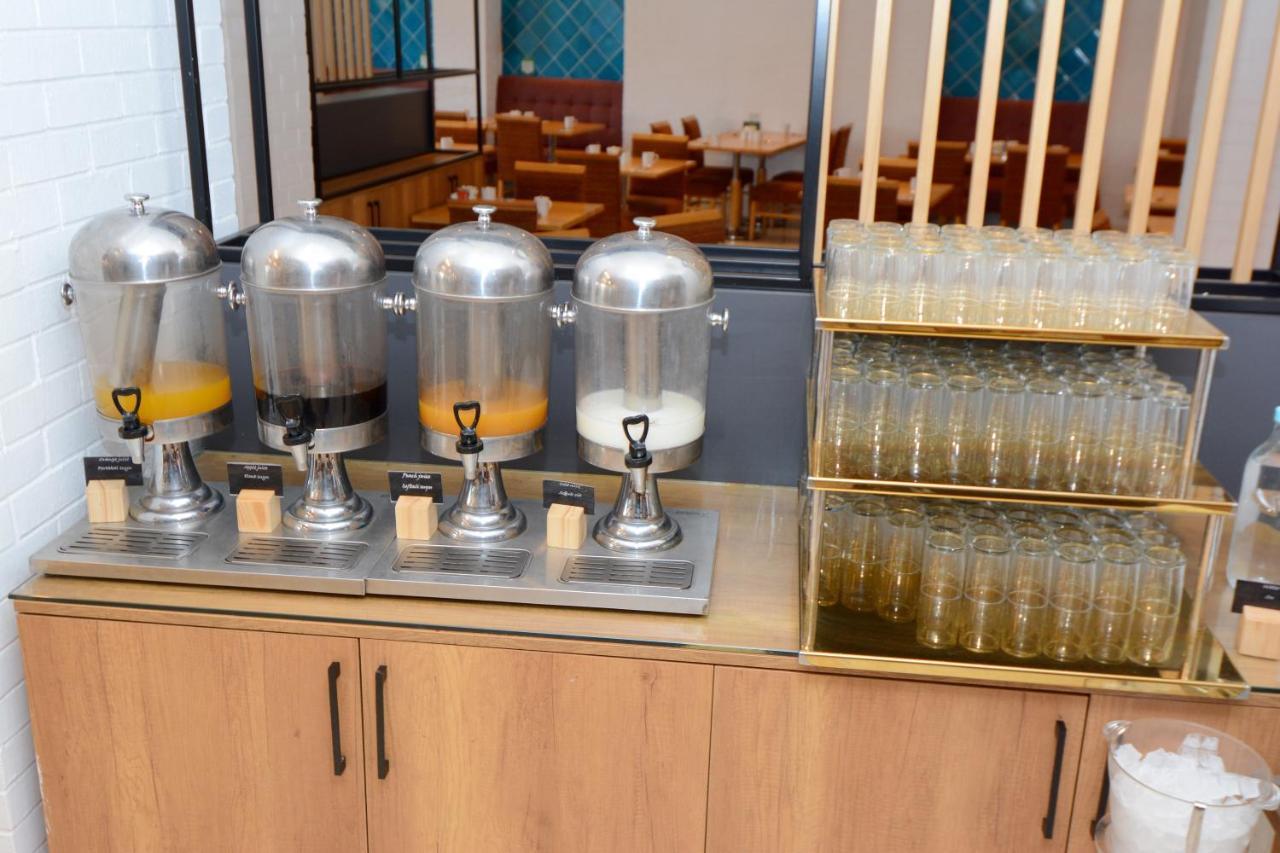 Holiday Inn Istanbul City By Ihg Kültér fotó A juice bar